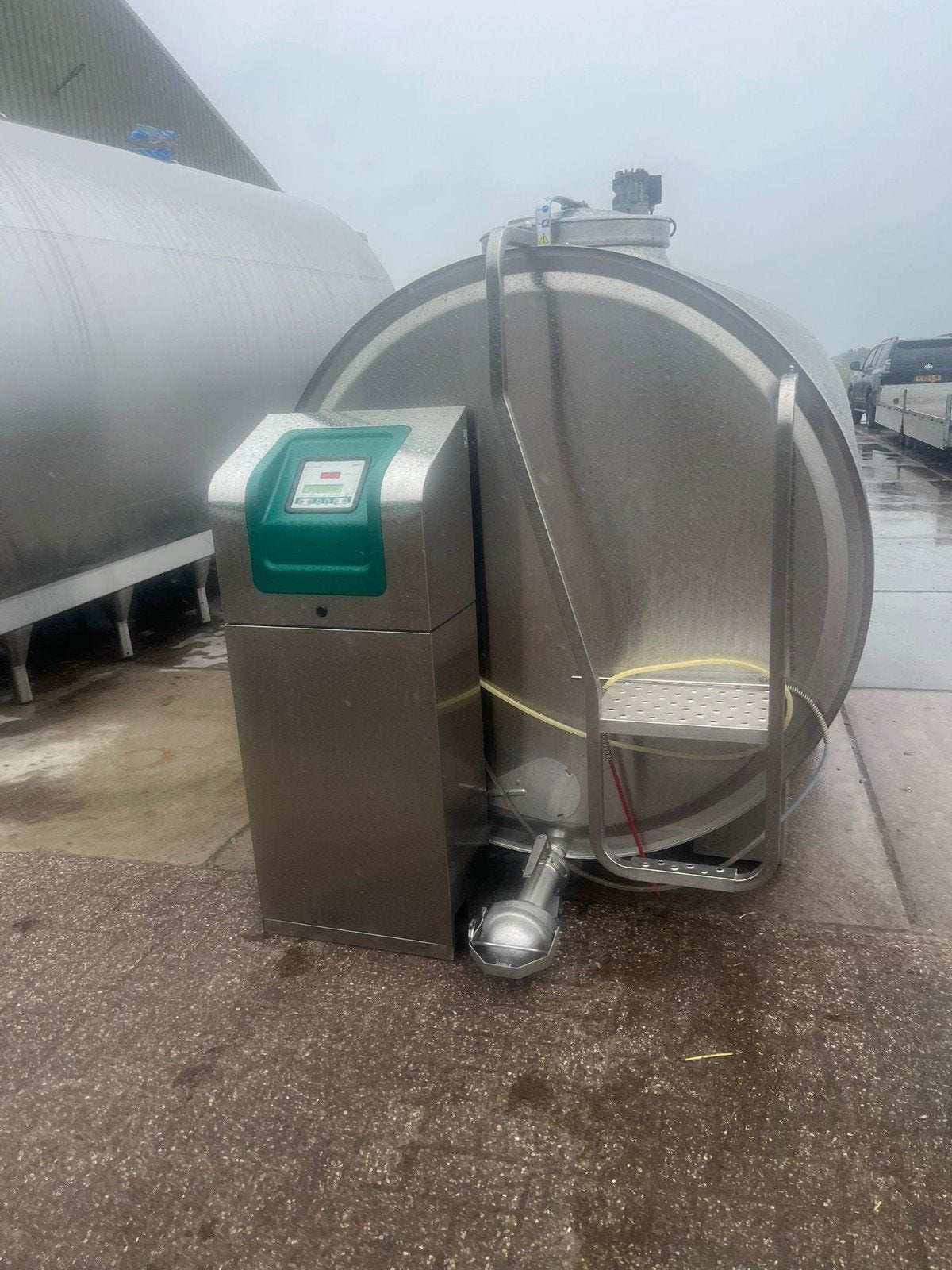 Gea melktank 3800L, Ophalen