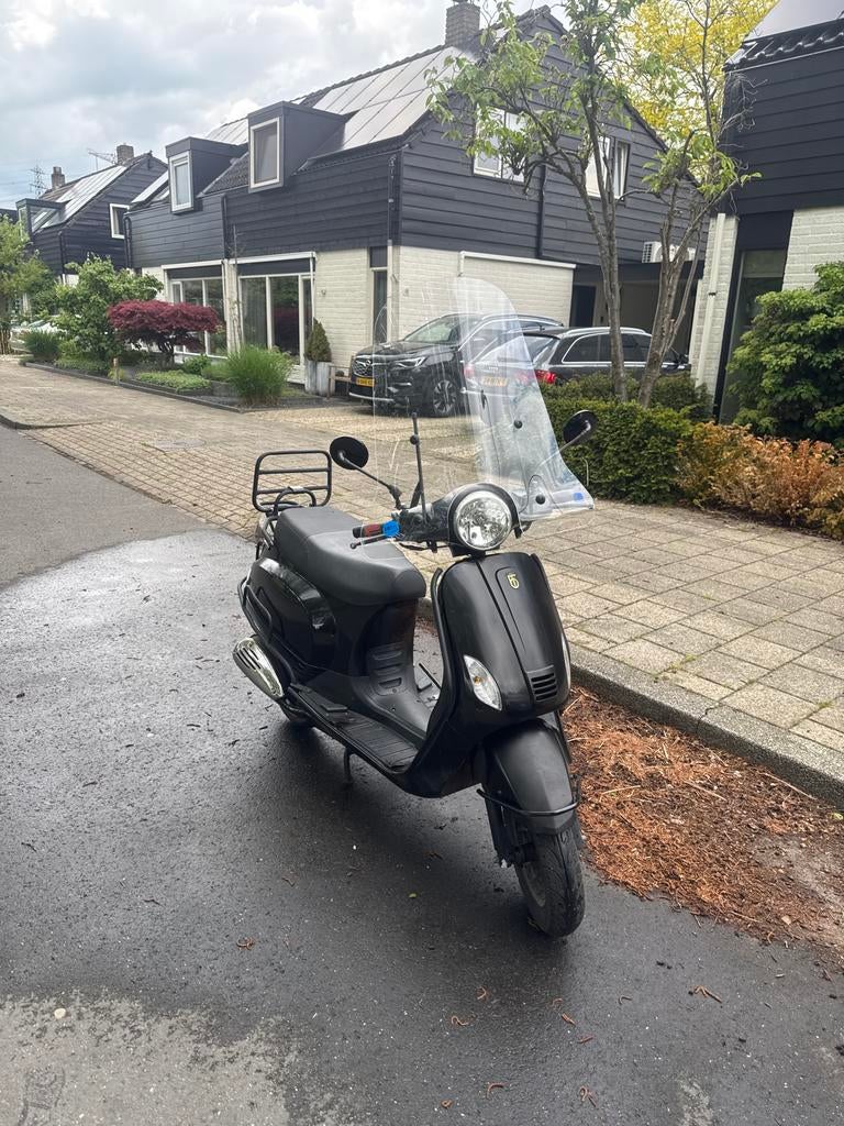 BTC Riva Scooter- nieuwe accu en cabarteur 15061 Km, Ophalen, Gebruikt, Overige typen, Overige merken
