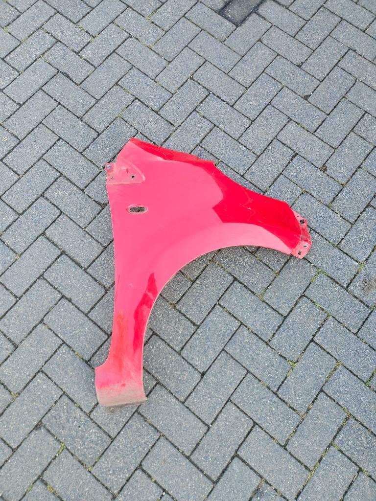 ZIJSCHERM RECHTS VOOR PEUGEOT 107/CITROËN C1, Niet ingevuld, Gebruikt, Citroën, Niet ingevuld