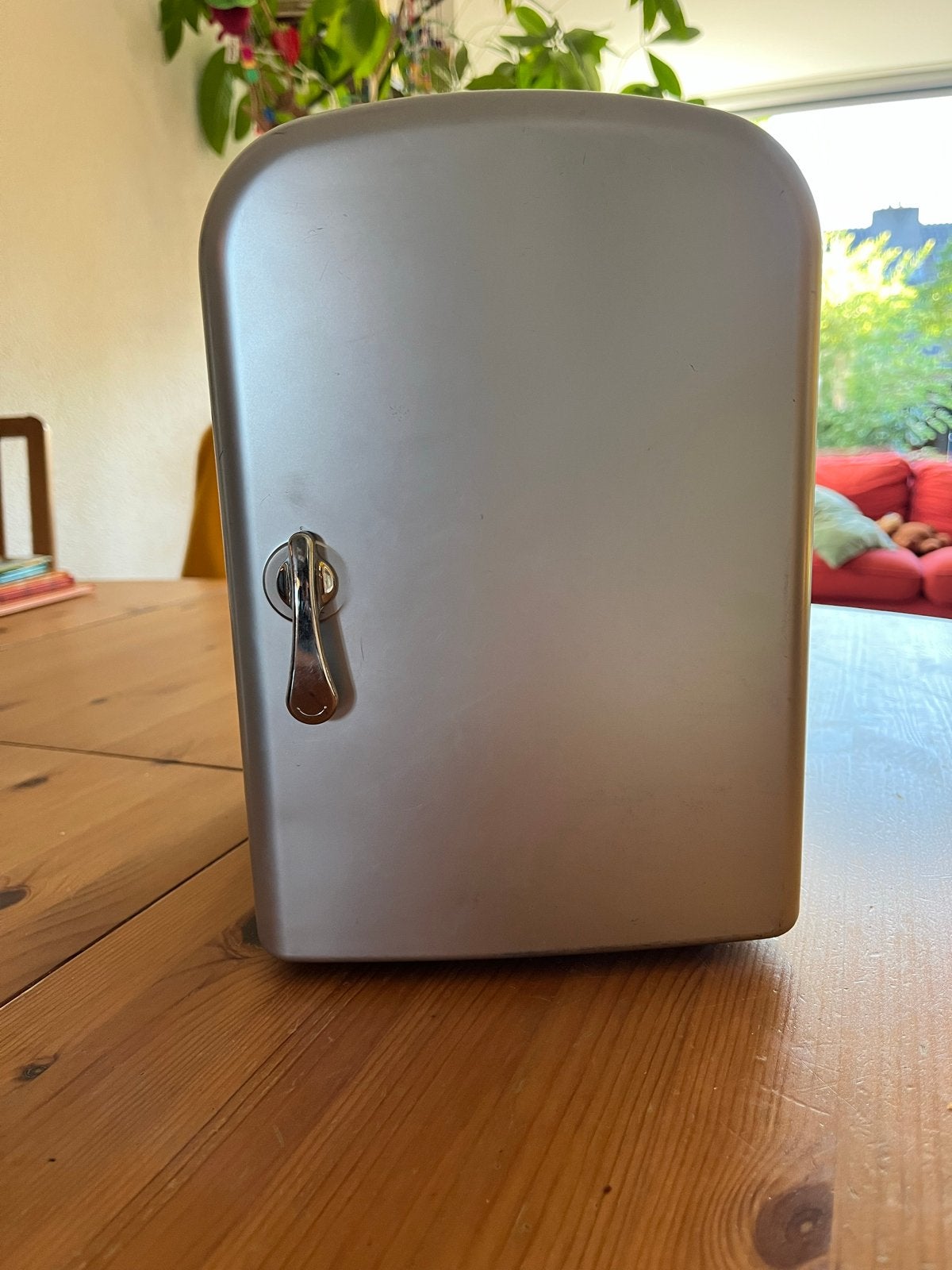 Mini koelkast met auto- en gewone stekker, Witgoed en Apparatuur, Koelkasten en IJskasten, Ophalen, Minder dan 75 liter, Zonder vriesvak
