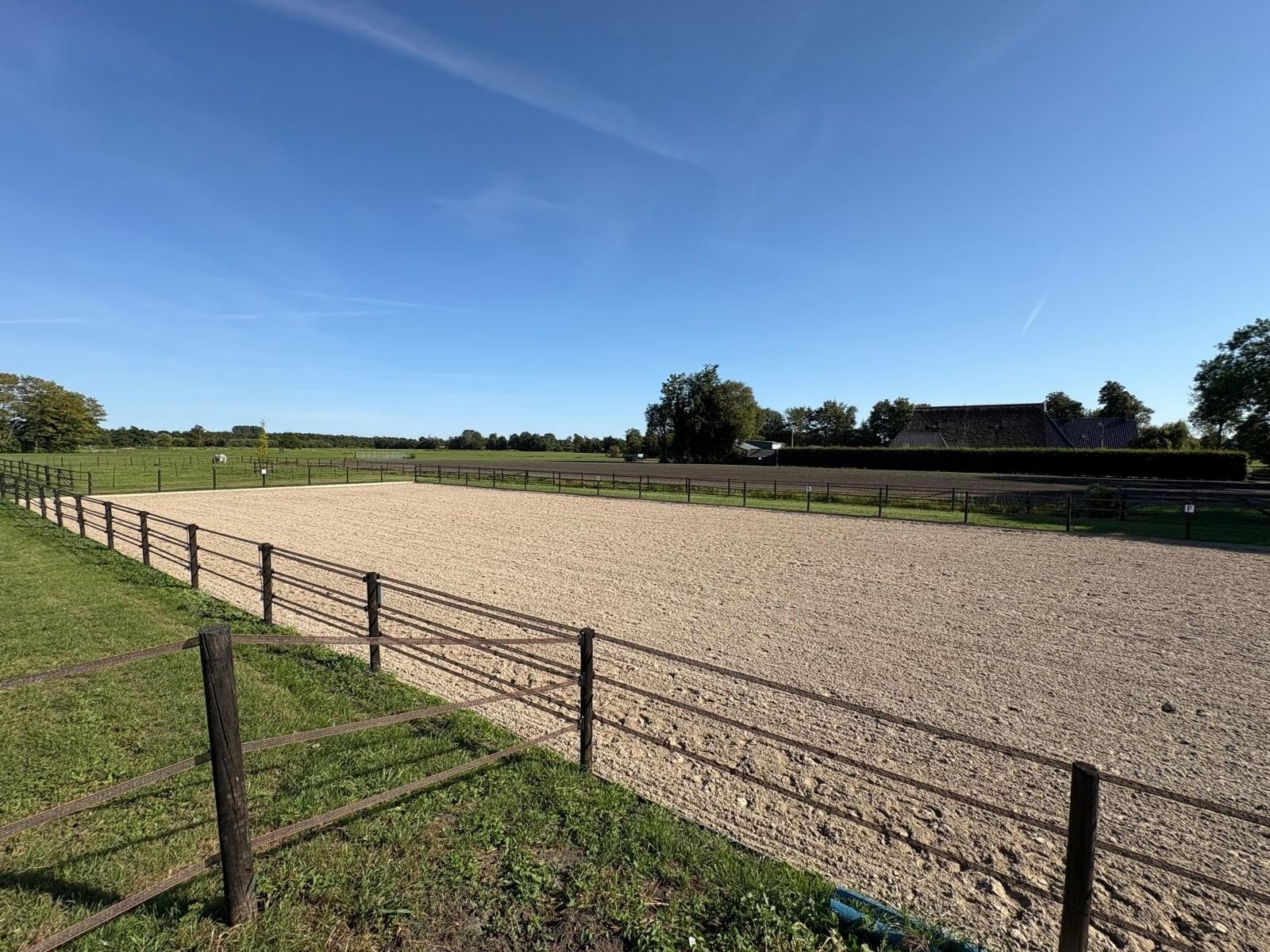 Rijbaan 20x60 te huur