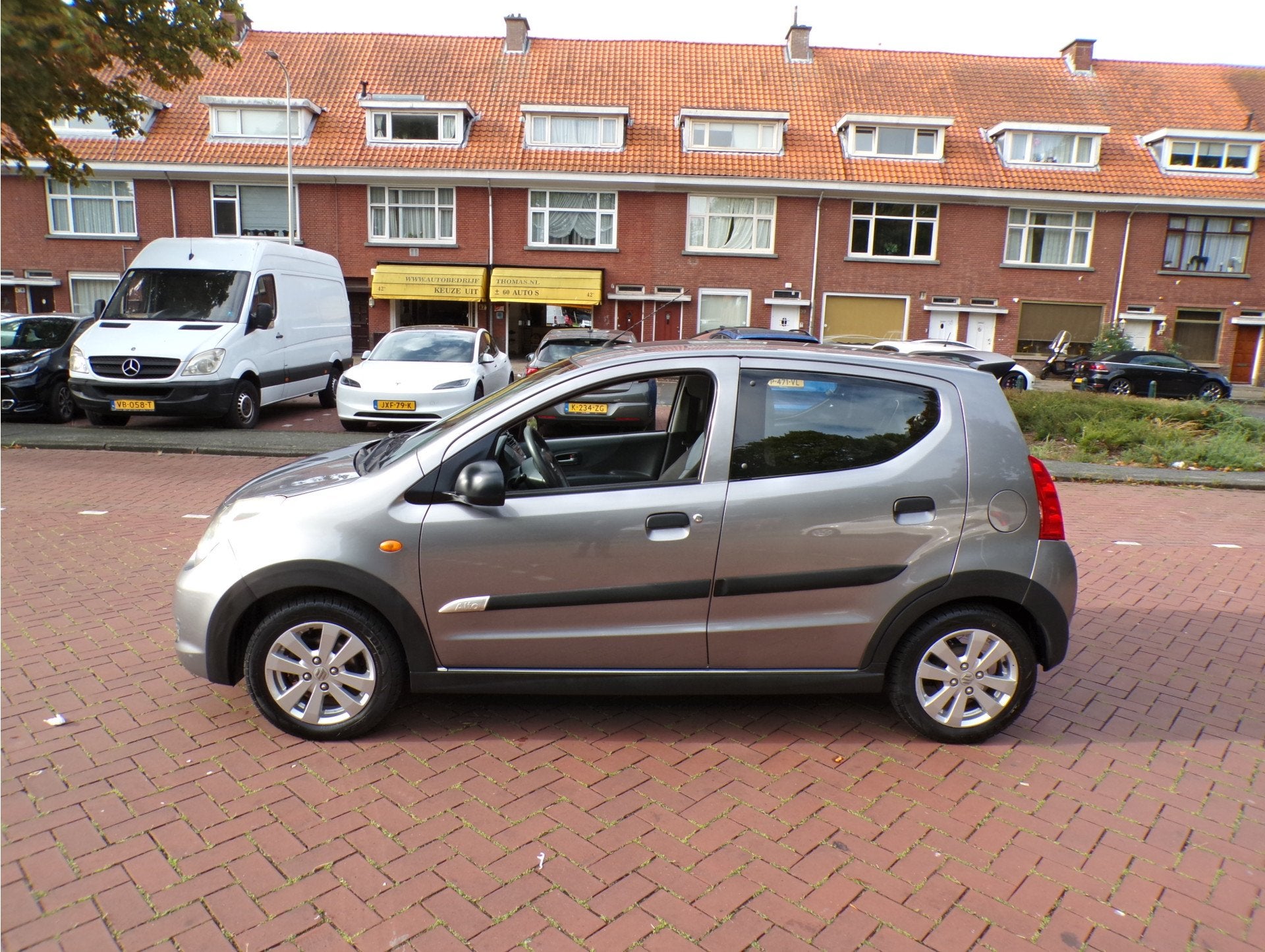Suzuki Alto 1.0 Celebration EASSS CROSS PAKKET UNIEK, Auto's, Suzuki, Voorwielaandrijving, Euro 5, Gebruikt, 200 kg