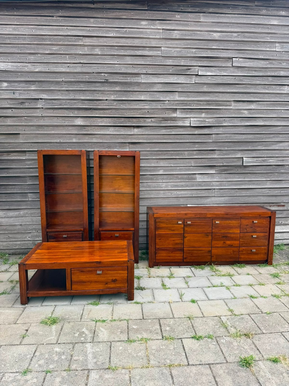 Meubelsset compleet, Ophalen