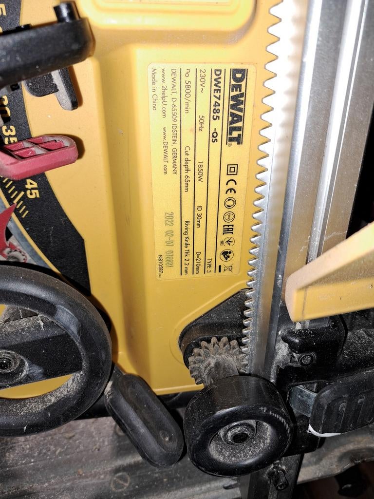 Dewalt tafelzaagmachine Type DWE 7485, Doe-het-zelf en Verbouw, Ophalen, Gebruikt, 250 ampère of meer, Overige typen