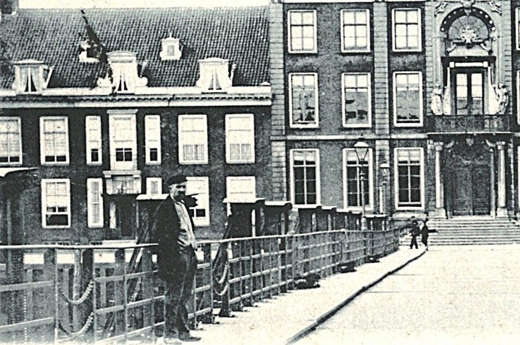 700333	Vlissingen	Stadhuis	1905	Gelopen met zegel, Ophalen of Verzenden, Voor 1920, Gelopen, Zeeland