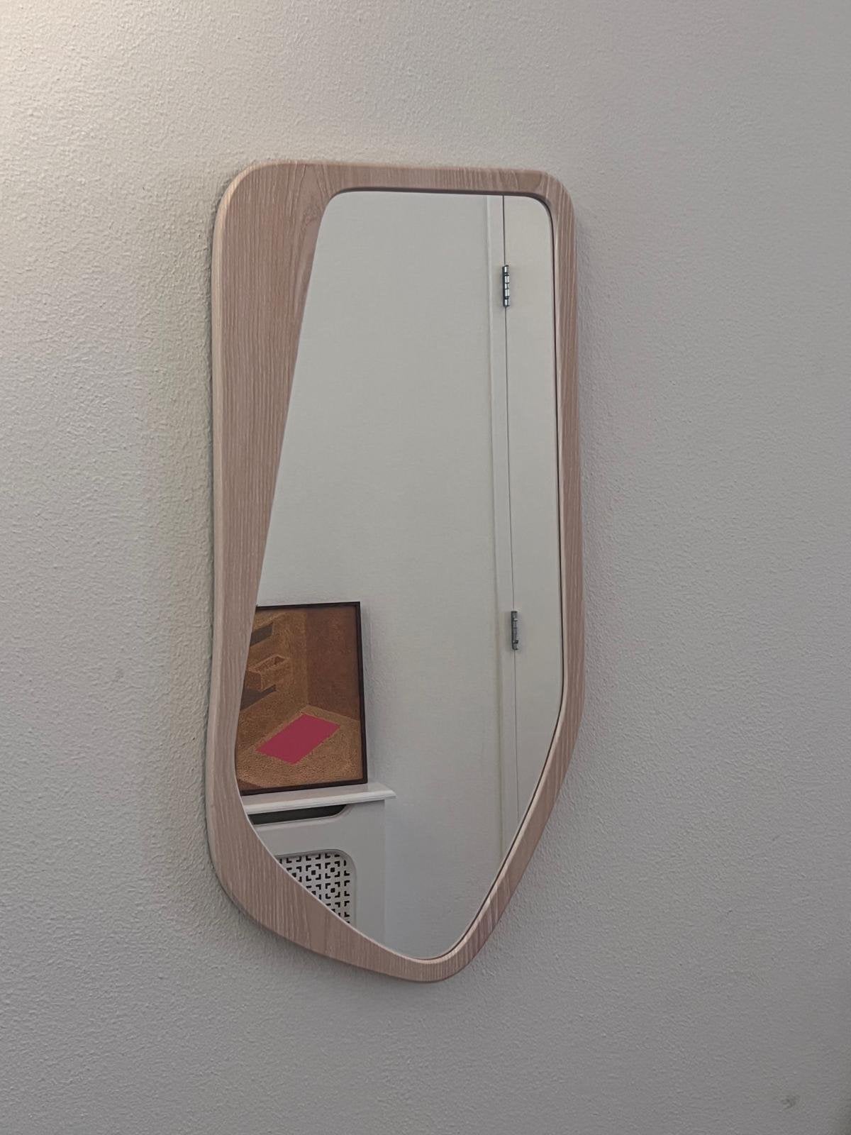 Mirror by Westwing in excellent condition, Huis en Inrichting, Woonaccessoires | Spiegels, Ophalen, Minder dan 50 cm, 100 tot 150 cm