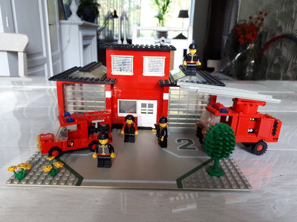Lego brandweer kazerne 6382, Lego, Ophalen of Verzenden, Compleet, Complete set