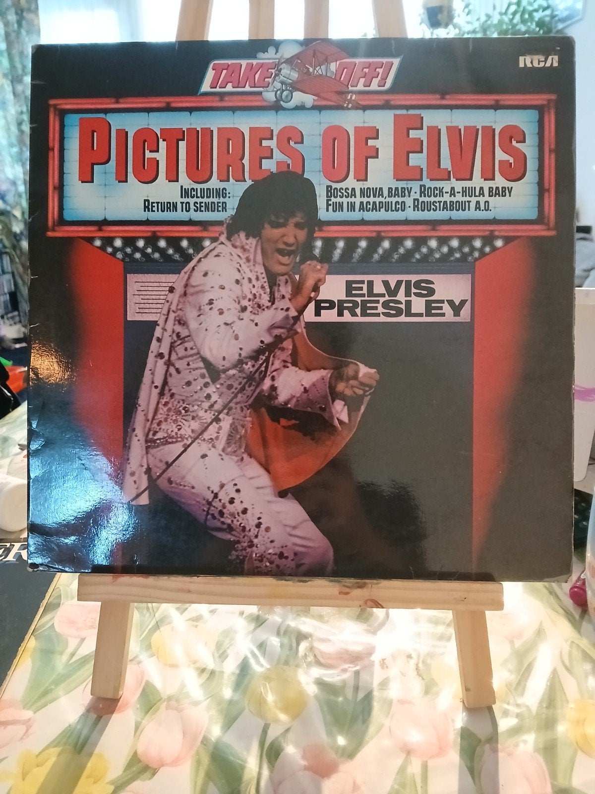Elvis Presley - Pictures of Elvis LP (Take Off! RCA), LP, Gebruikt, Ophalen of Verzenden, Complilatie