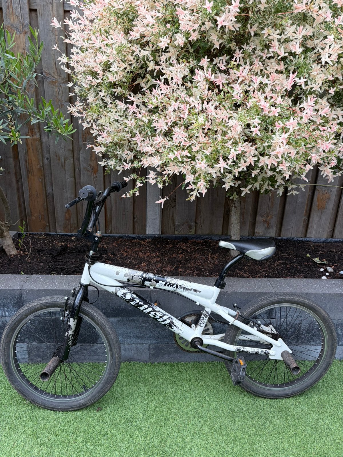 BMX Crossfiets Stuntfiets 20inch, Fietsen en Brommers, Fietsen | Crossfietsen en BMX, Ophalen of Verzenden, Zo goed als nieuw