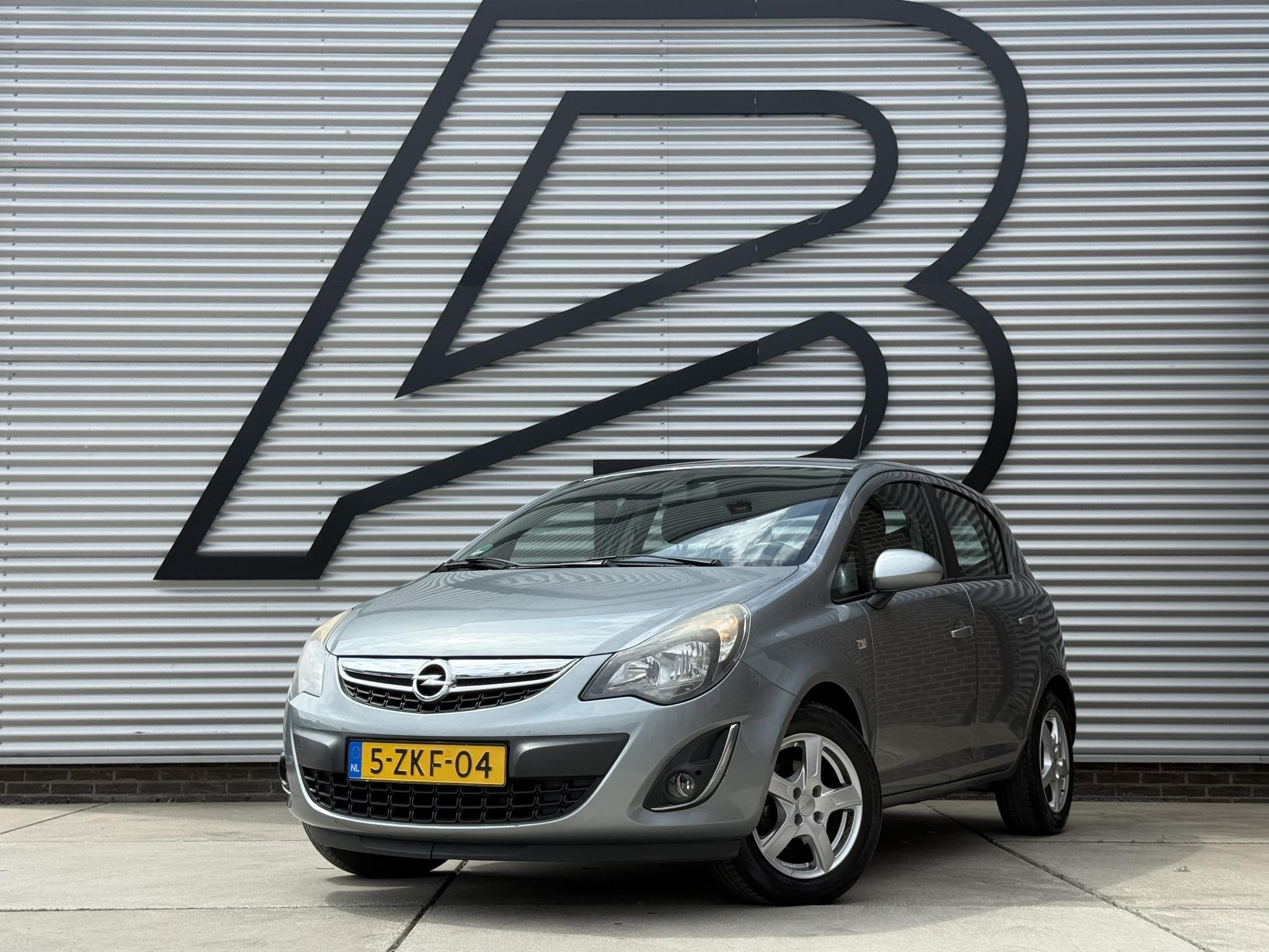 Opel Corsa 1.2-16V Berlin Airco|Cruise|Elek ramen|Lm velgen|, Voorwielaandrijving, Euro 5, Gebruikt, 750 kg