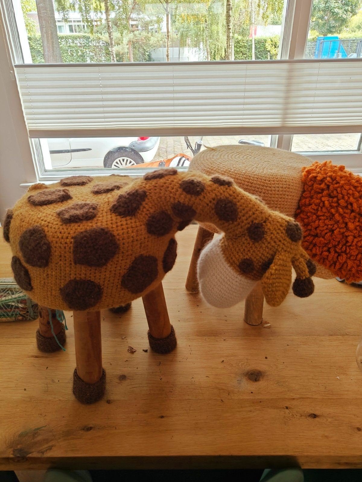 Gehaakte Kinderkrukjes: Giraffe en Leeuw, Ophalen of Verzenden, Zo goed als nieuw, Overige materialen