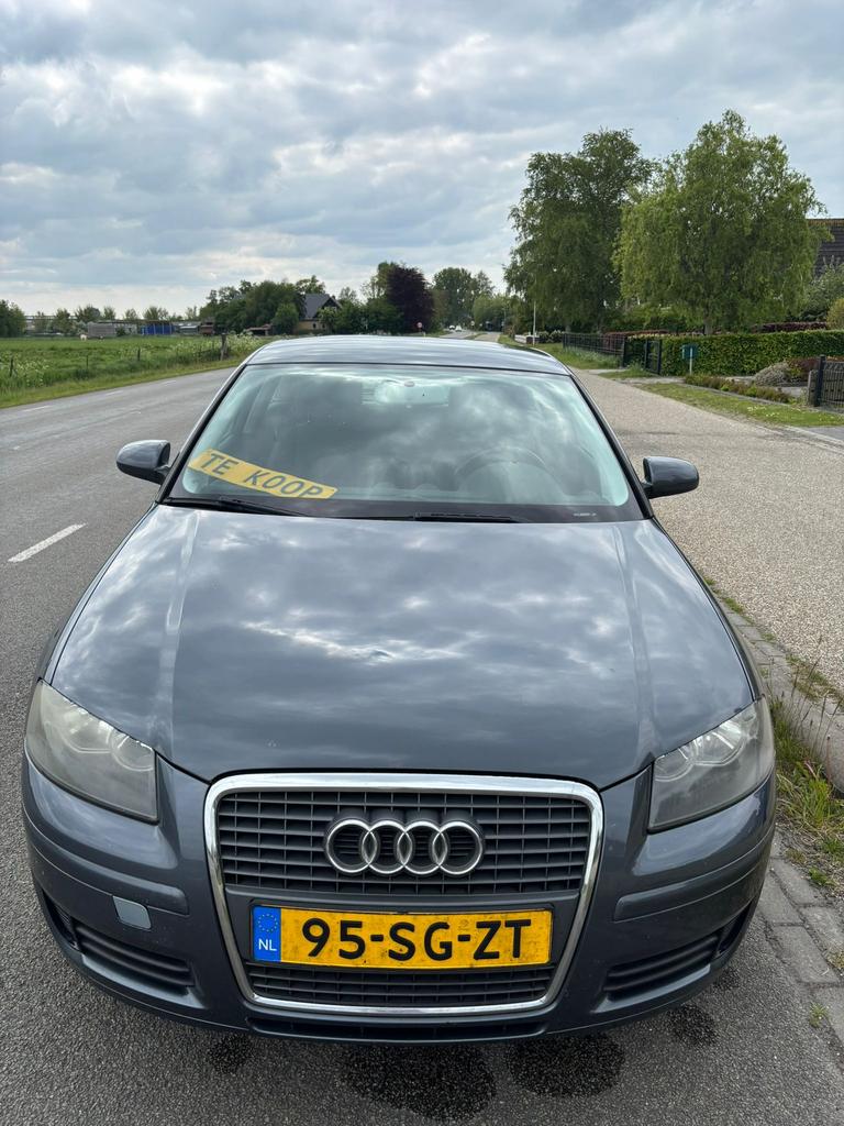 Audi A3 1.6 75KW 3D 2006 Grijs, Auto's, Audi, Voorwielaandrijving, 4 cilinders, 1200 kg, Particulier