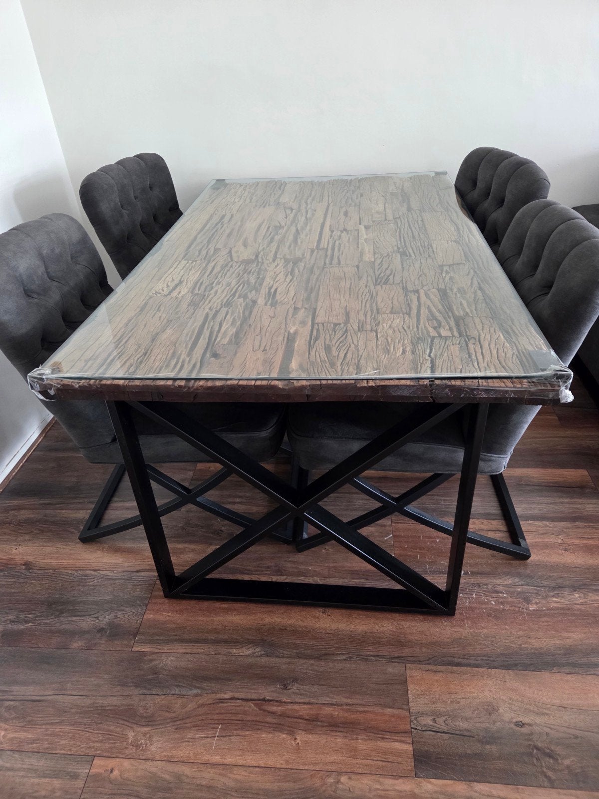 Robuuste eettafel + 4 stoelen en salontafel, Huis en Inrichting, Ophalen, Glas, 100 tot 150 cm, Industrieel, Modern