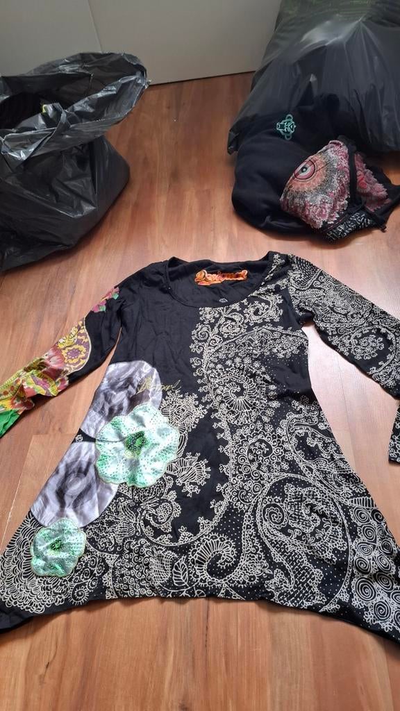 Desigual asymmetrische top maat L, Maat 42/44 (L), Ophalen of Verzenden, Zo goed als nieuw, Lange mouw