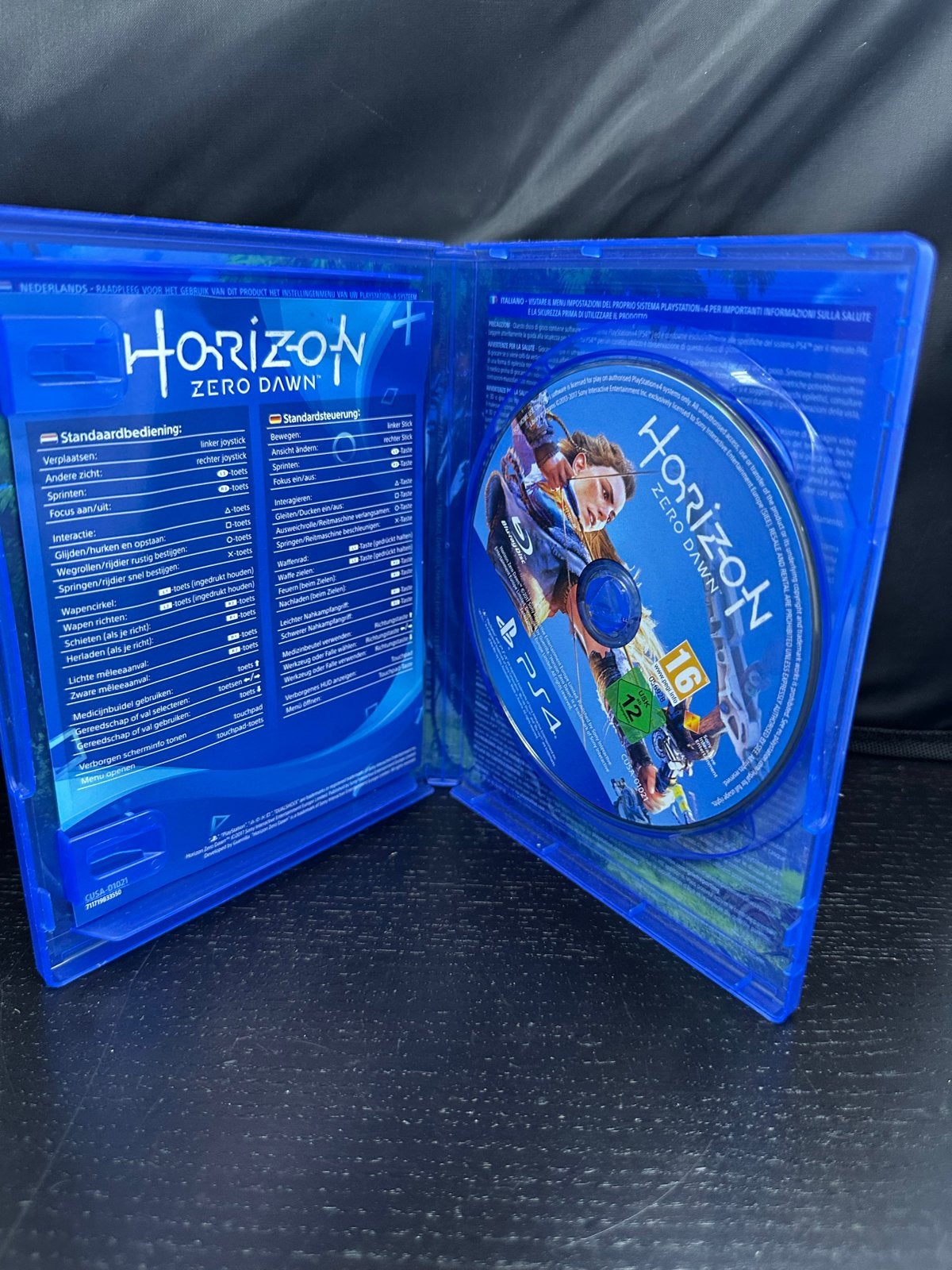 Horizon Zero Dawn PS4 - Zo goed als nieuw, Z, Ophalen of Verzenden, Zo goed als nieuw, Role Playing Game (Rpg)