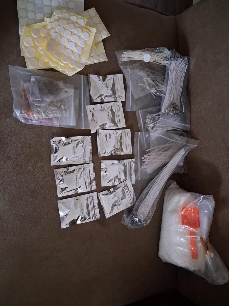 Candle Making Kit: Bijenwas, Kleurstoffen, Lonten & Meer, Handgemaakt, Nieuw, Meerkleurig, Ophalen of Verzenden