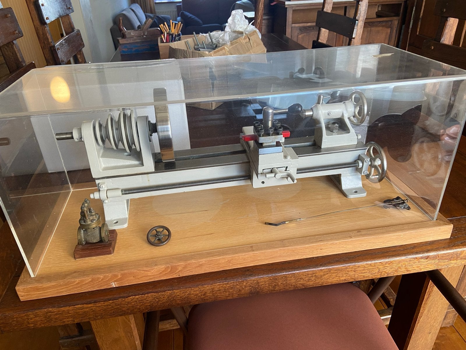 Miniatuur draaibank model met vitrine, Ophalen, Zo goed als nieuw, Overige typen, Minder dan 500 mm