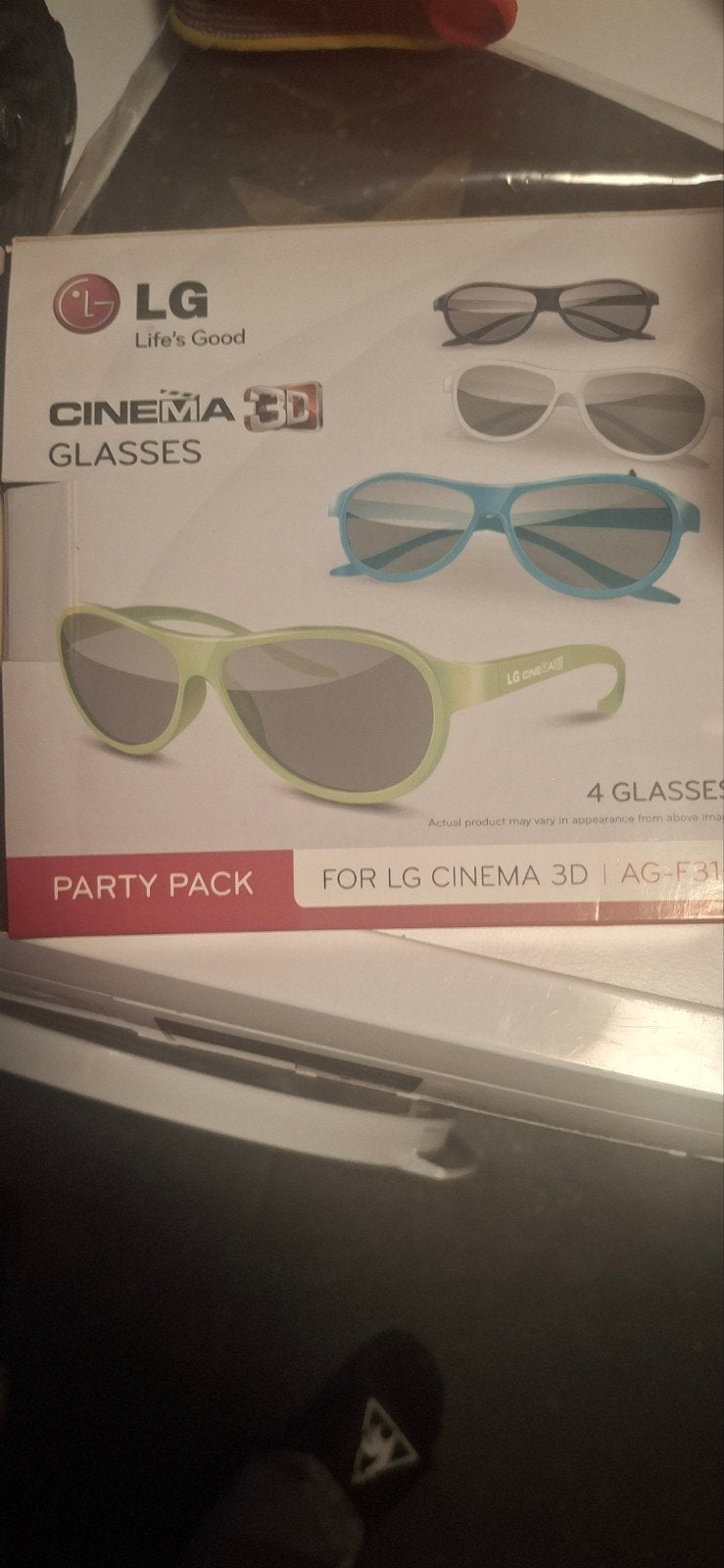 LG Cinema 3D Brillen Party Pack (4 stuks) + 1 dual play bril, Ophalen of Verzenden, Nieuw