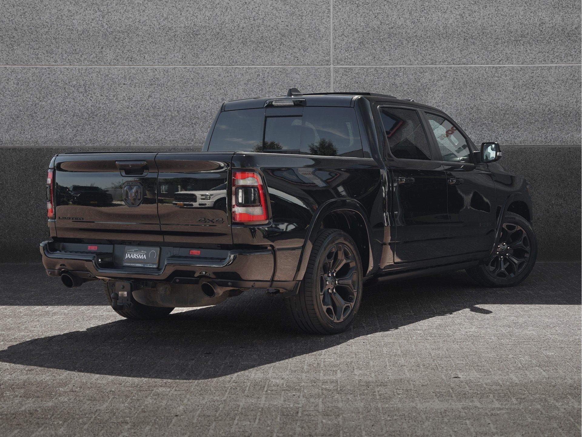 Dodge Ram 1500 5.7 V8 4x4 Crew Cab Limited |Multifunctional, Auto's, Automaat, Lichtsensor, 5654 cc, 402 pk