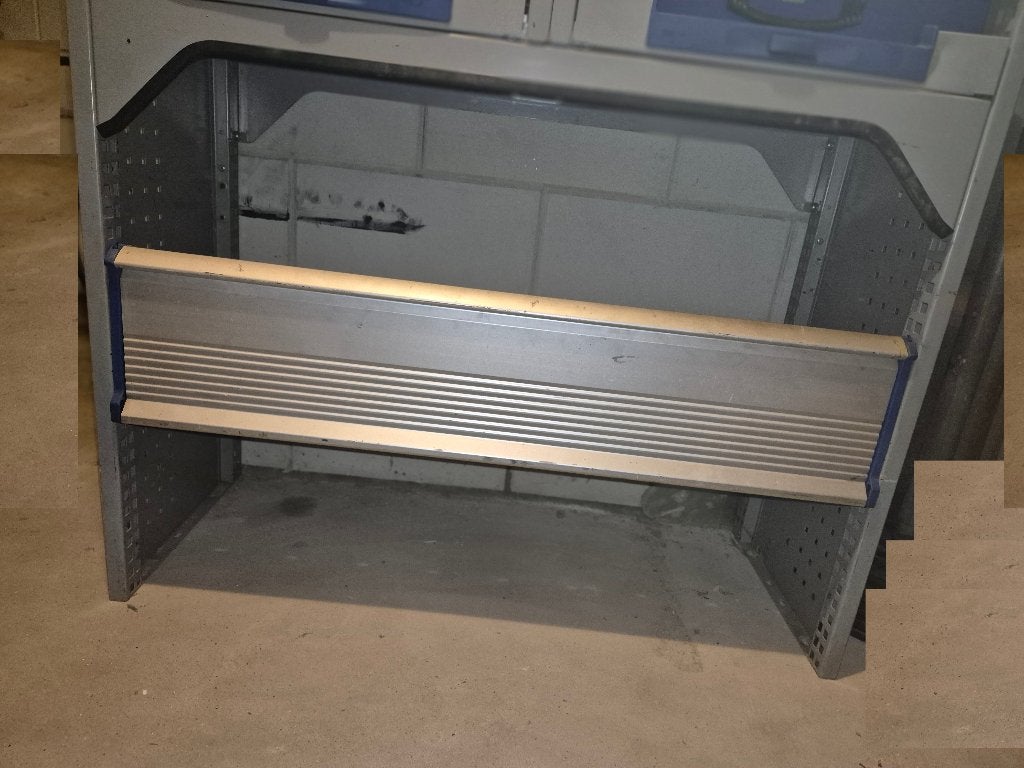 Foto 14 van BOTT Bedrijfs- wagen bus inrichting kast koffers opslag