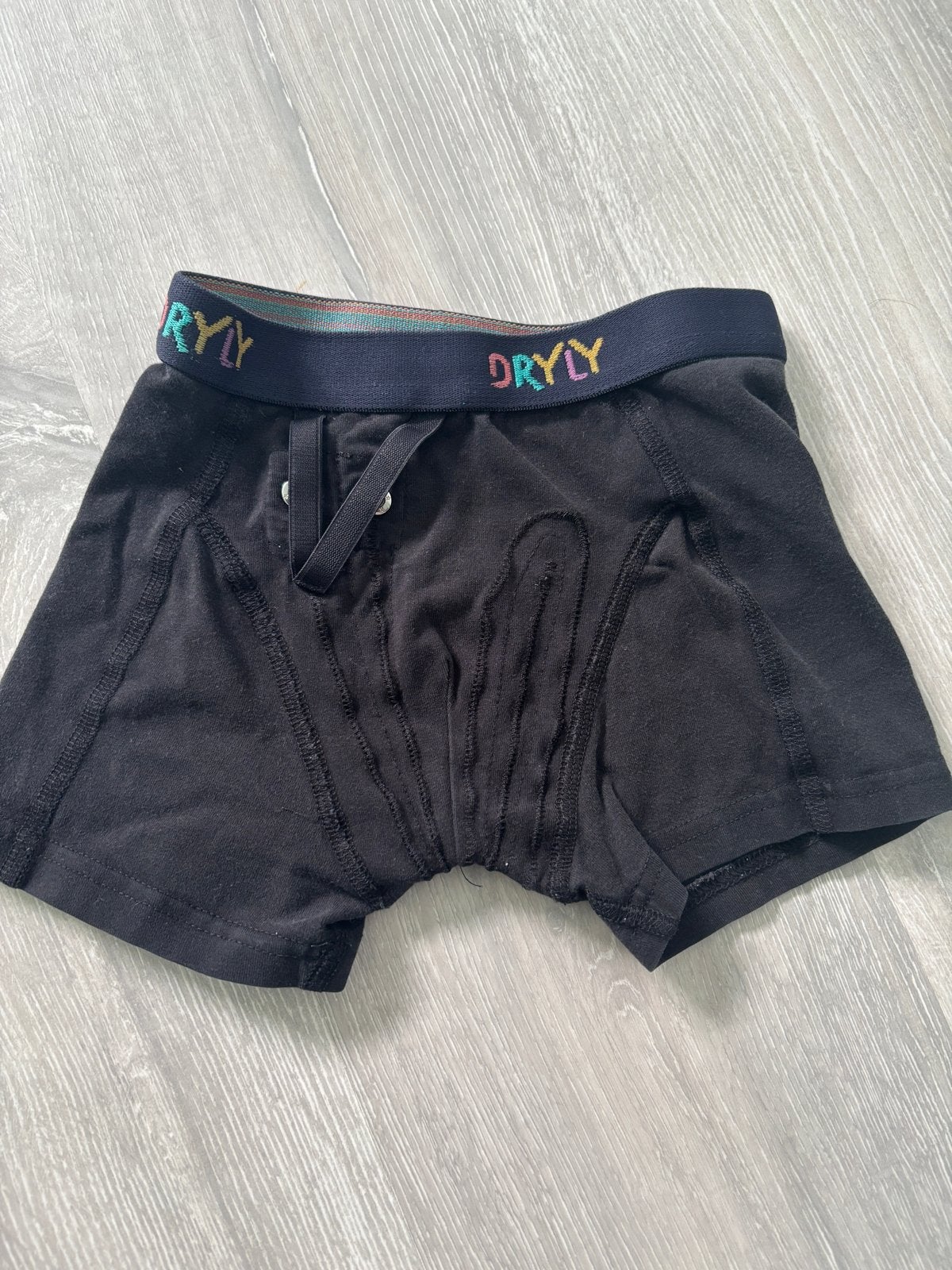 Dryly zwarte boxershorts (4 stuks) maat 122/128, Kinderen en Baby's, Kinderkleding | Maat 122, Gebruikt, Jongen, Nacht- of Onderkleding