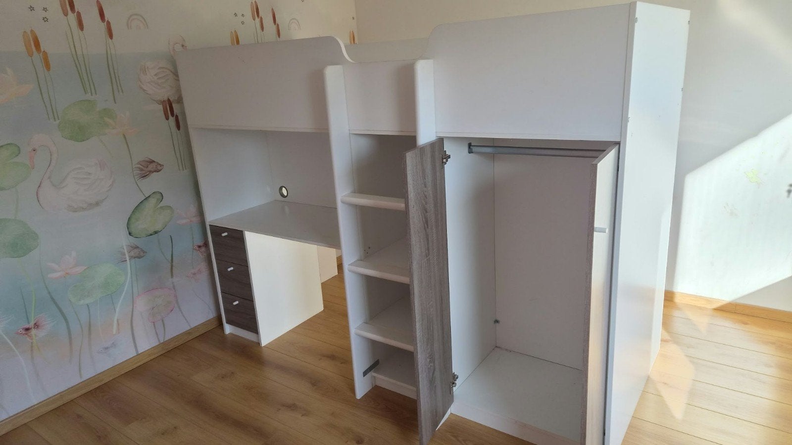 Foto 3 van Hoogslaper , met bureau en kledingkast - Wit/Hout
