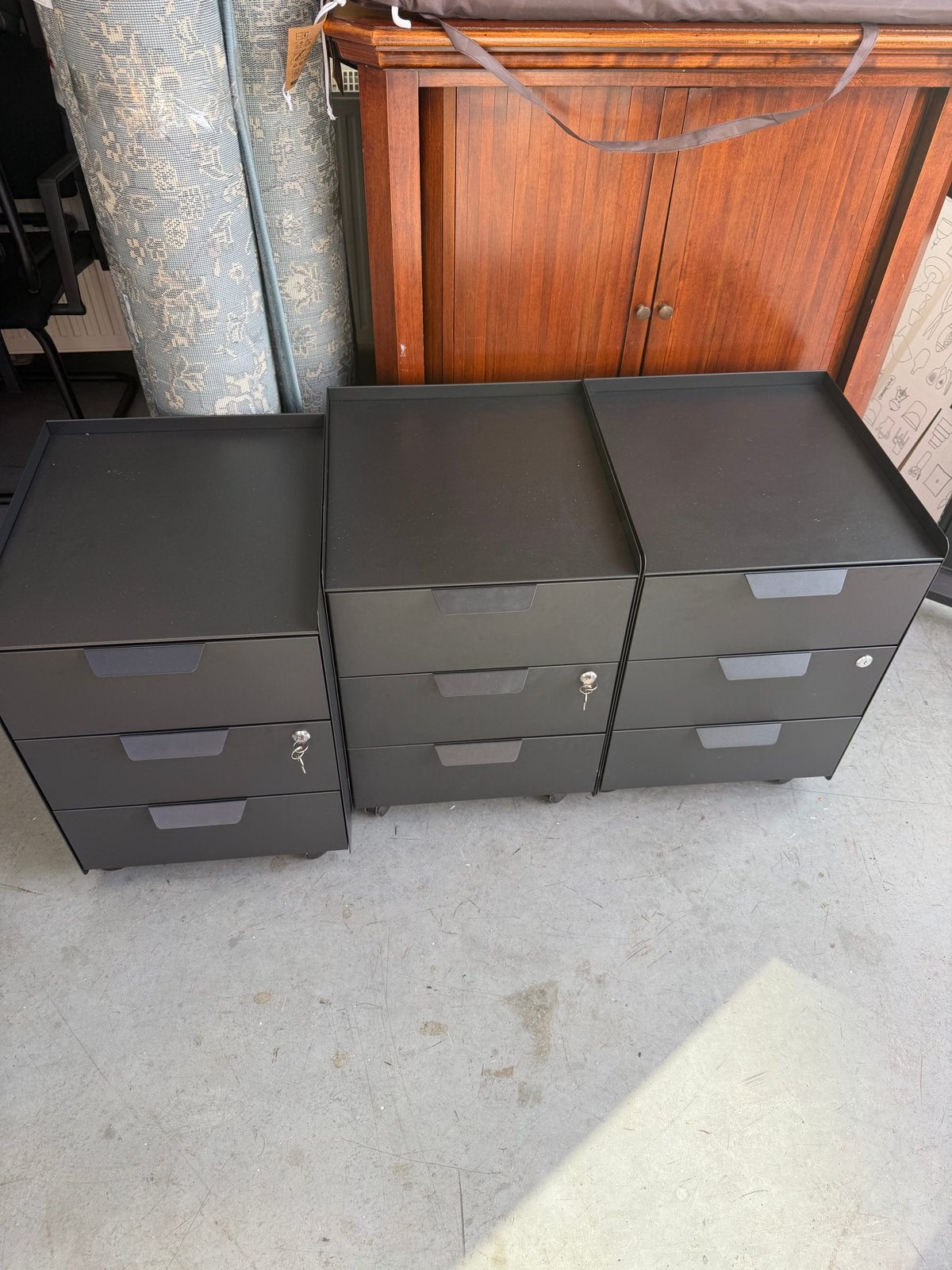 Ladeblokken voor onder bureau (2 met sleutel, 1 defect), Ophalen, Minder dan 50 cm, Gebruikt, 3 of 4 laden