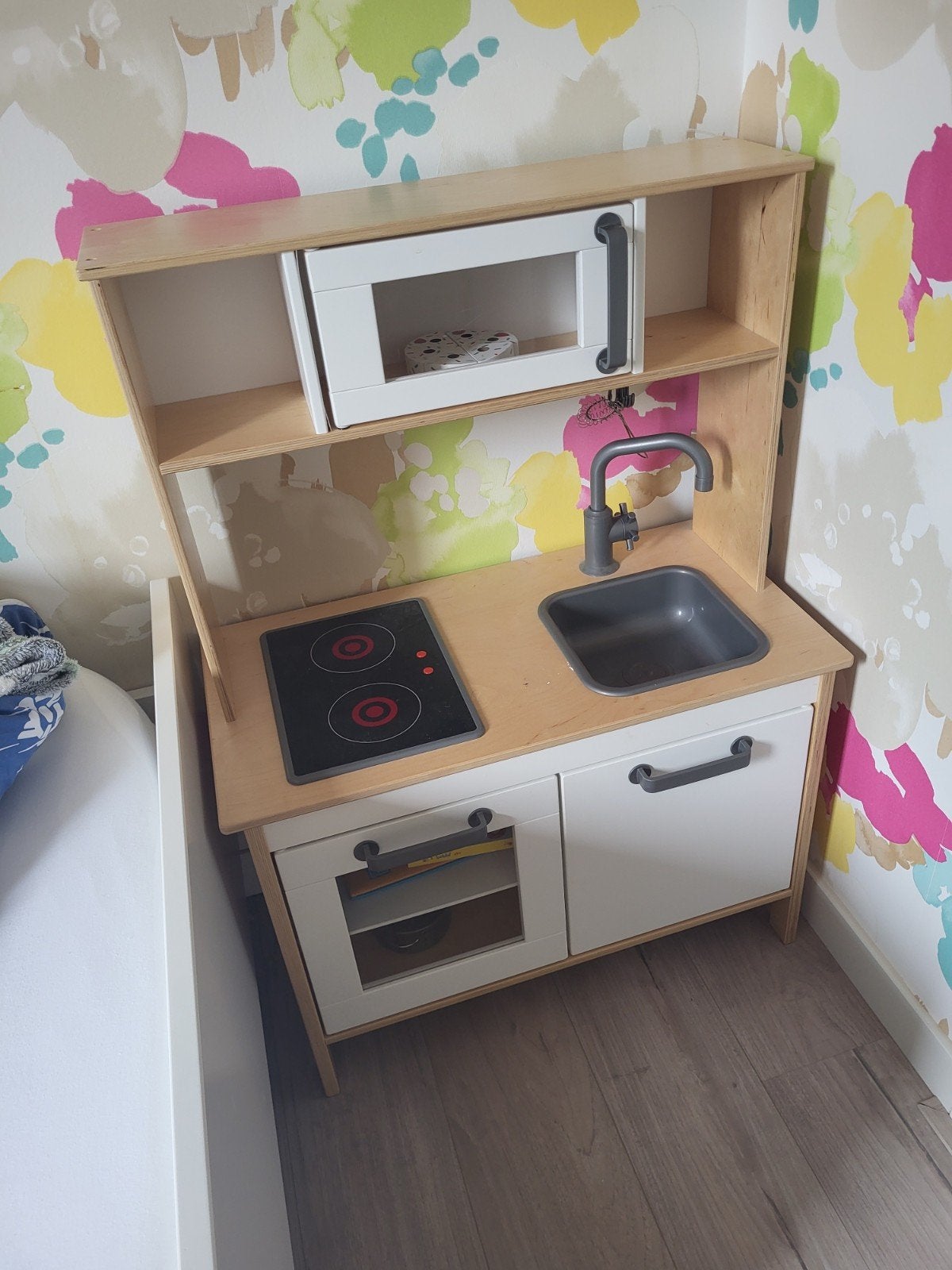 Ikea Duktig Speelkeuken met magnetron, Kinderen en Baby's, Ophalen, Gebruikt, Hout, Speelkeuken
