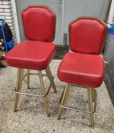 2 Barkrukken origineel uit cruiseschip te koop!, Huis en Inrichting, Ophalen, Gebruikt, 60 tot 90 cm, Leer