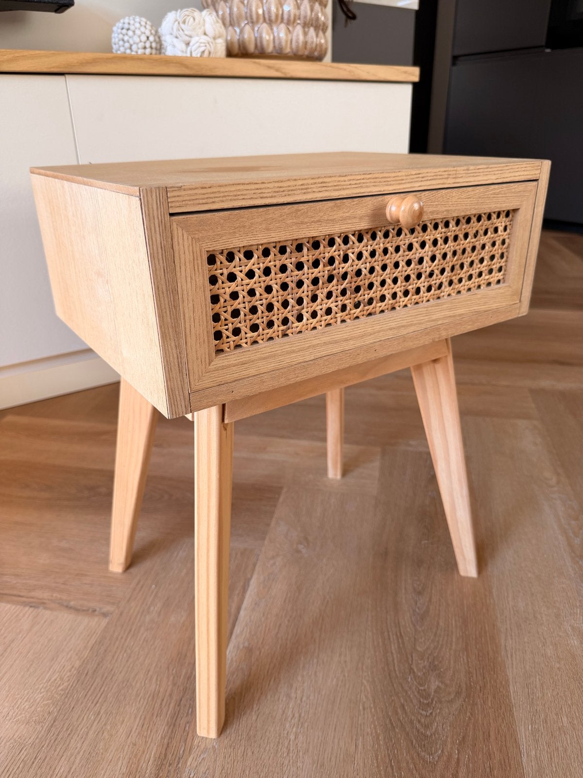 Nachtkastje hout met rotan lade - 30x40x50cm, Ophalen, Gebruikt, Minder dan 45 cm, Minder dan 55 cm