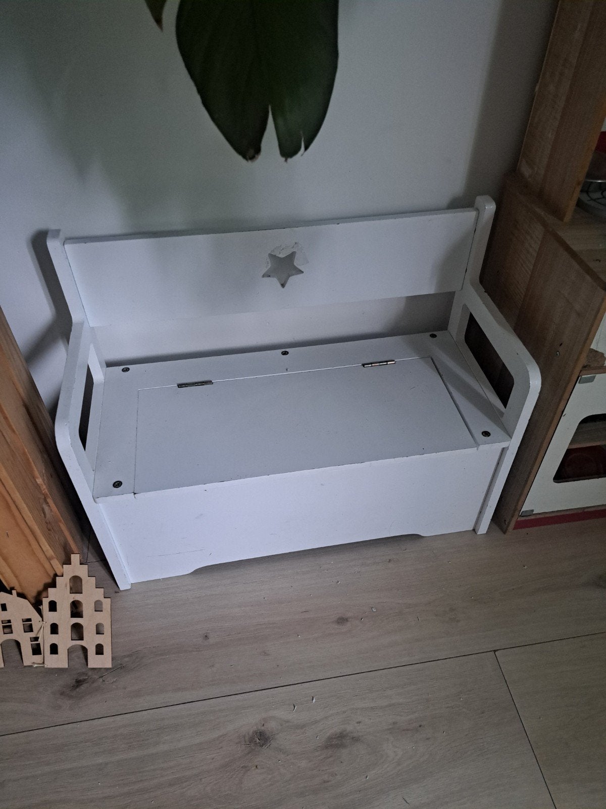 Wit kinderbankje met opbergruimte en steruitsparing, Ophalen, Gebruikt, Jongen of Meisje