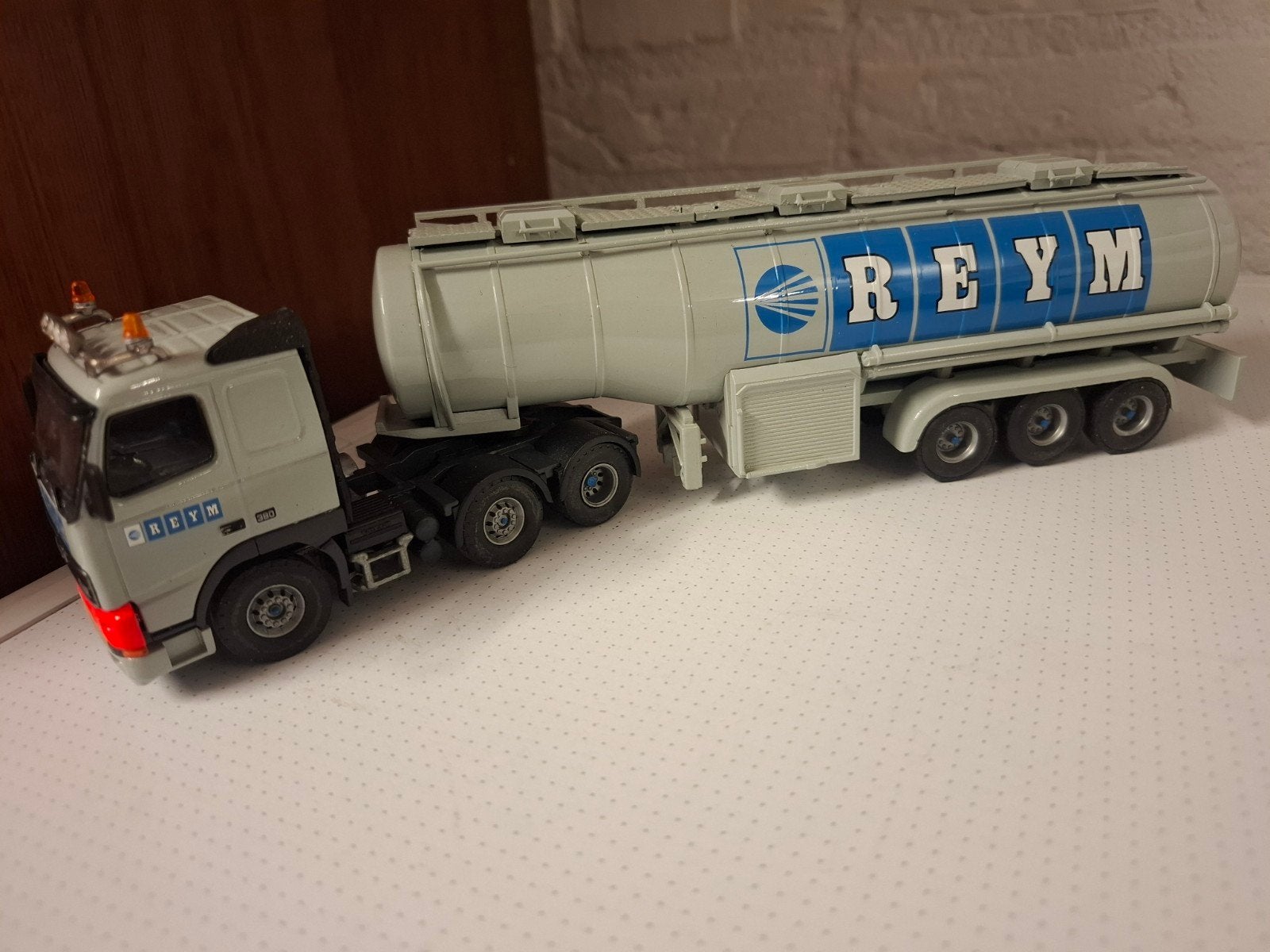 volvo Fh Reym  tanker  Tekno, Ophalen of Verzenden, Zo goed als nieuw, Bus of Vrachtwagen, Tekno