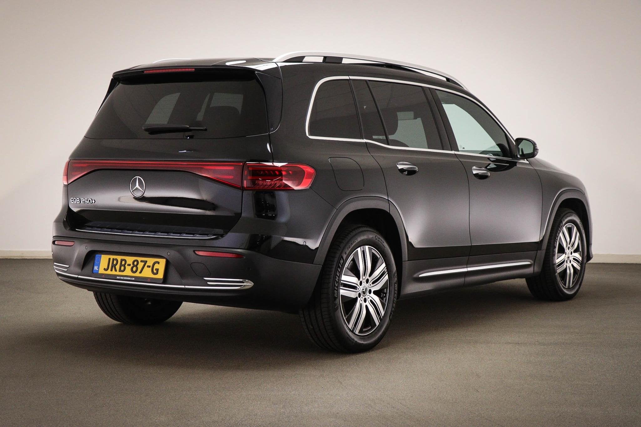 Mercedes-Benz EQB 250+ Electric Art 71 kWh | 7 PERSOONS | PA, 2005 kg, Gebruikt, Met garantie (alle), SUV of Terreinwagen