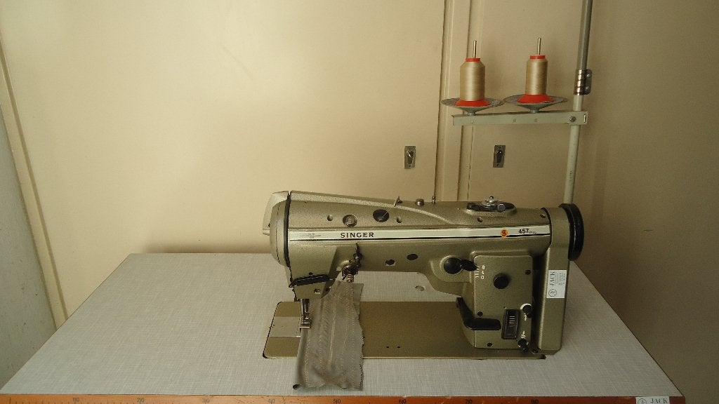 Industrie Naaimachine Singer Zig -zag Rechtstikker 457 U135, Hobby en Vrije tijd, Naaimachines en Toebehoren, Gebruikt, Singer