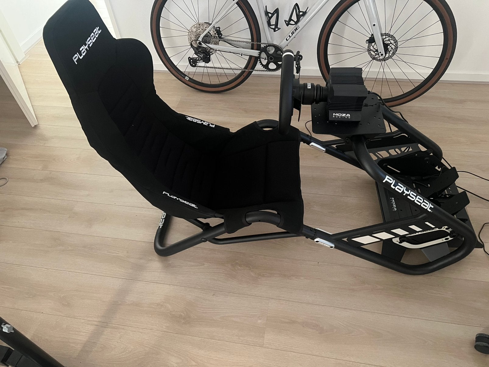 Playseat Trophy + Moza R5, Ophalen, Zo goed als nieuw