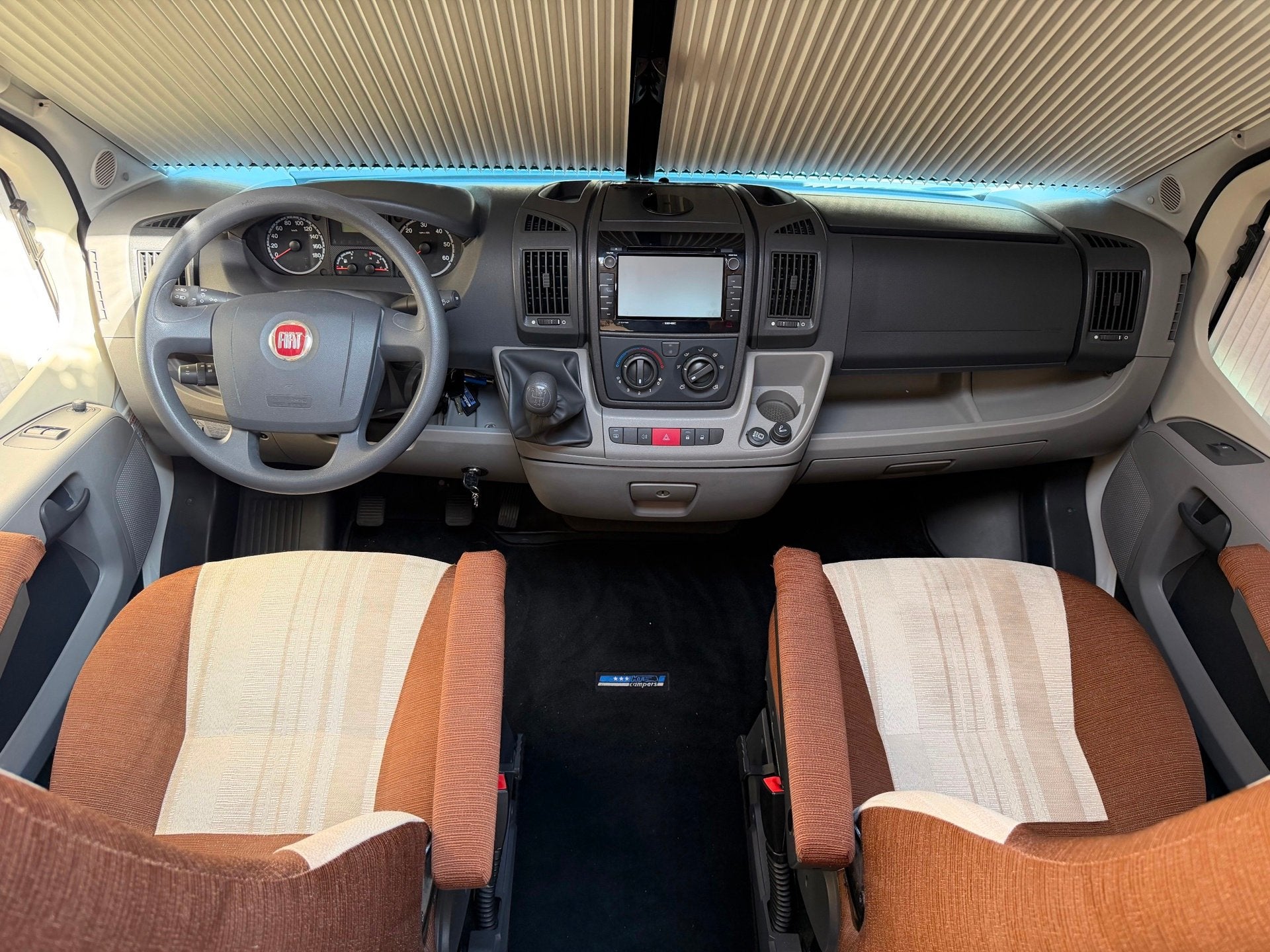 Adria CORAL S 670SL Airconditioning Lengtebedden Garage Luif, Bedrijf, Luifel, Handgeschakeld, Diesel