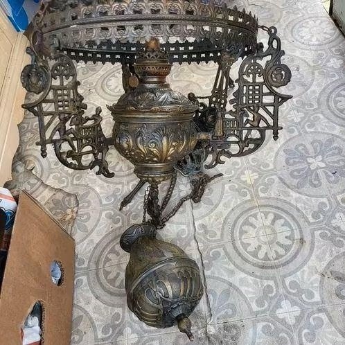 Koperen hang olie lamp, 2 verschillende, Antiek en Kunst, Ophalen