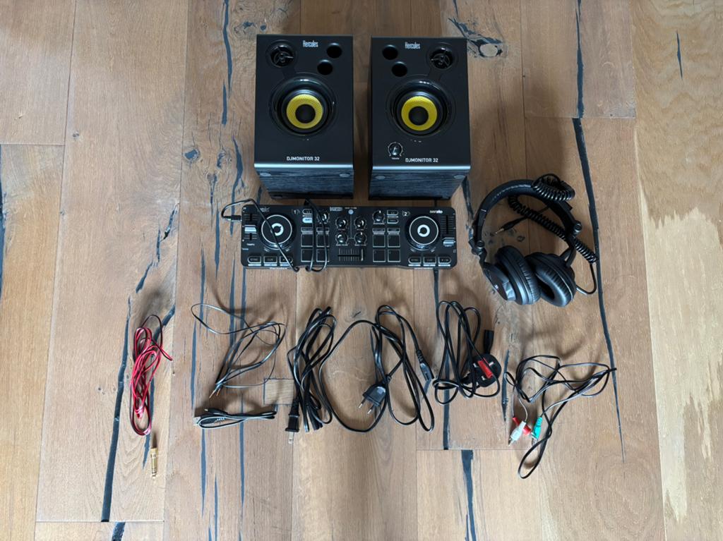 Hercules DJ Starter Kit: Controller, Speakers & Koptelefoon, Audio, Tv en Foto, Luidsprekers, Zo goed als nieuw, 120 watt of meer