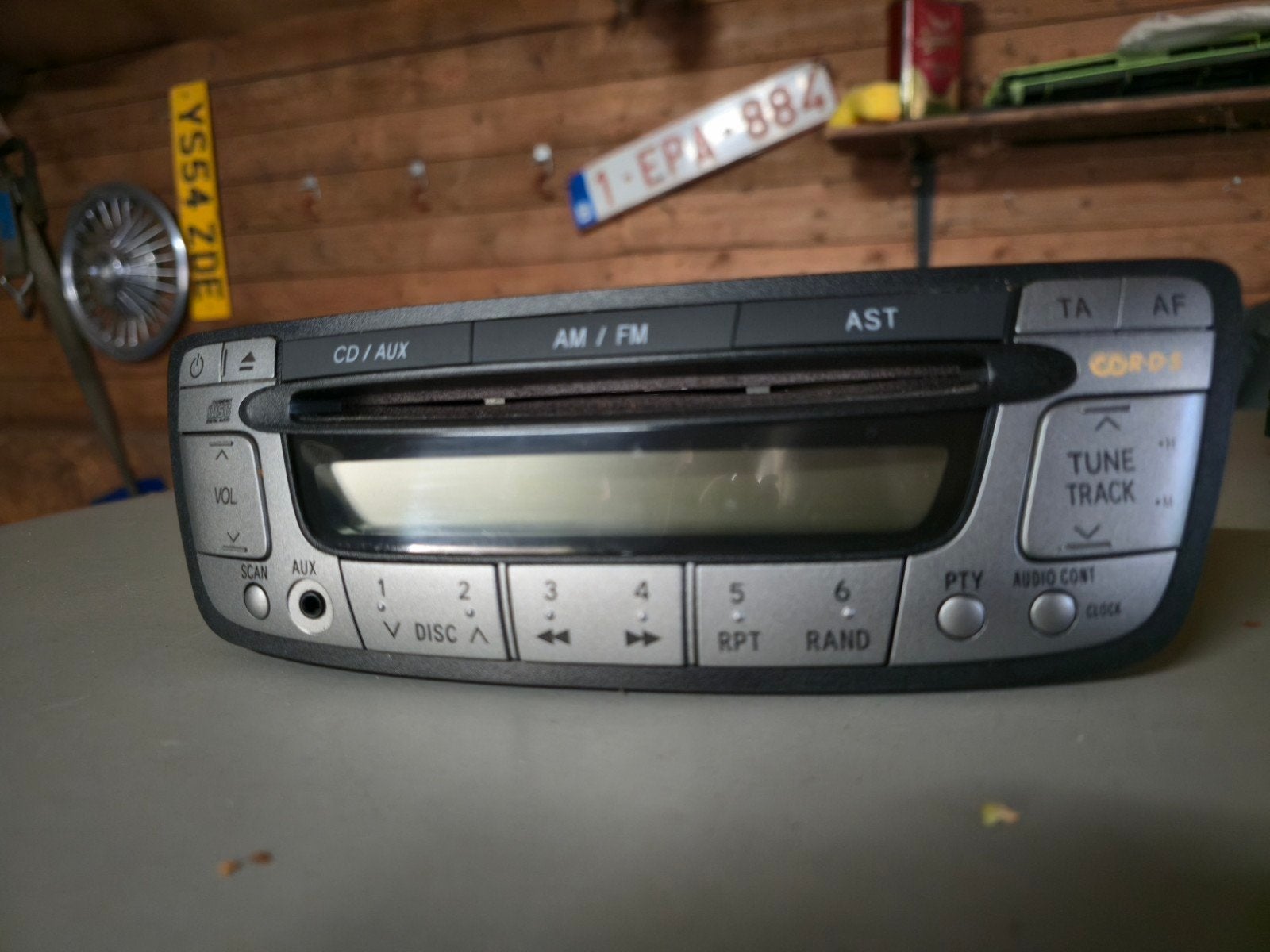 Originele Peugeot 107 Autoradio CD/AUX, Ophalen of Verzenden, Gebruikt