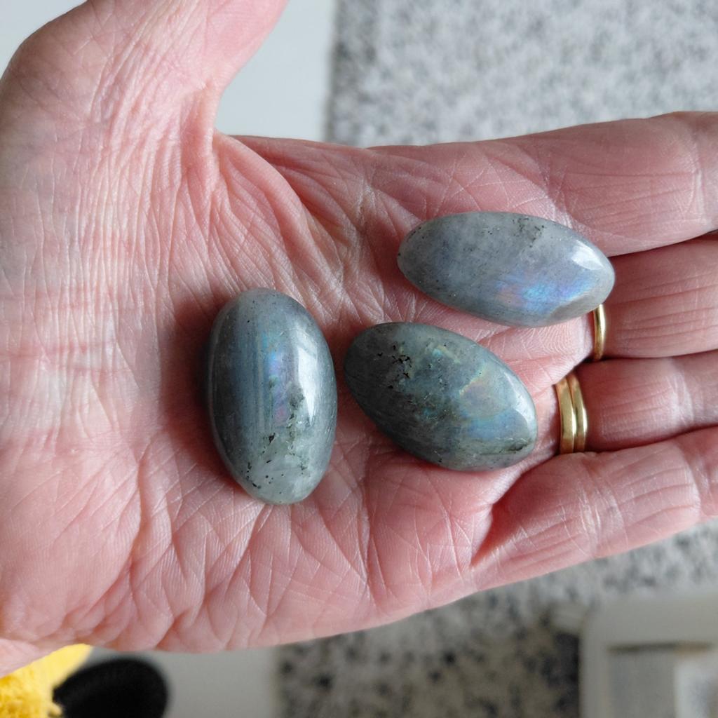 Labradoriet getrommeld (3 stuks), Ophalen of Verzenden, Mineraal