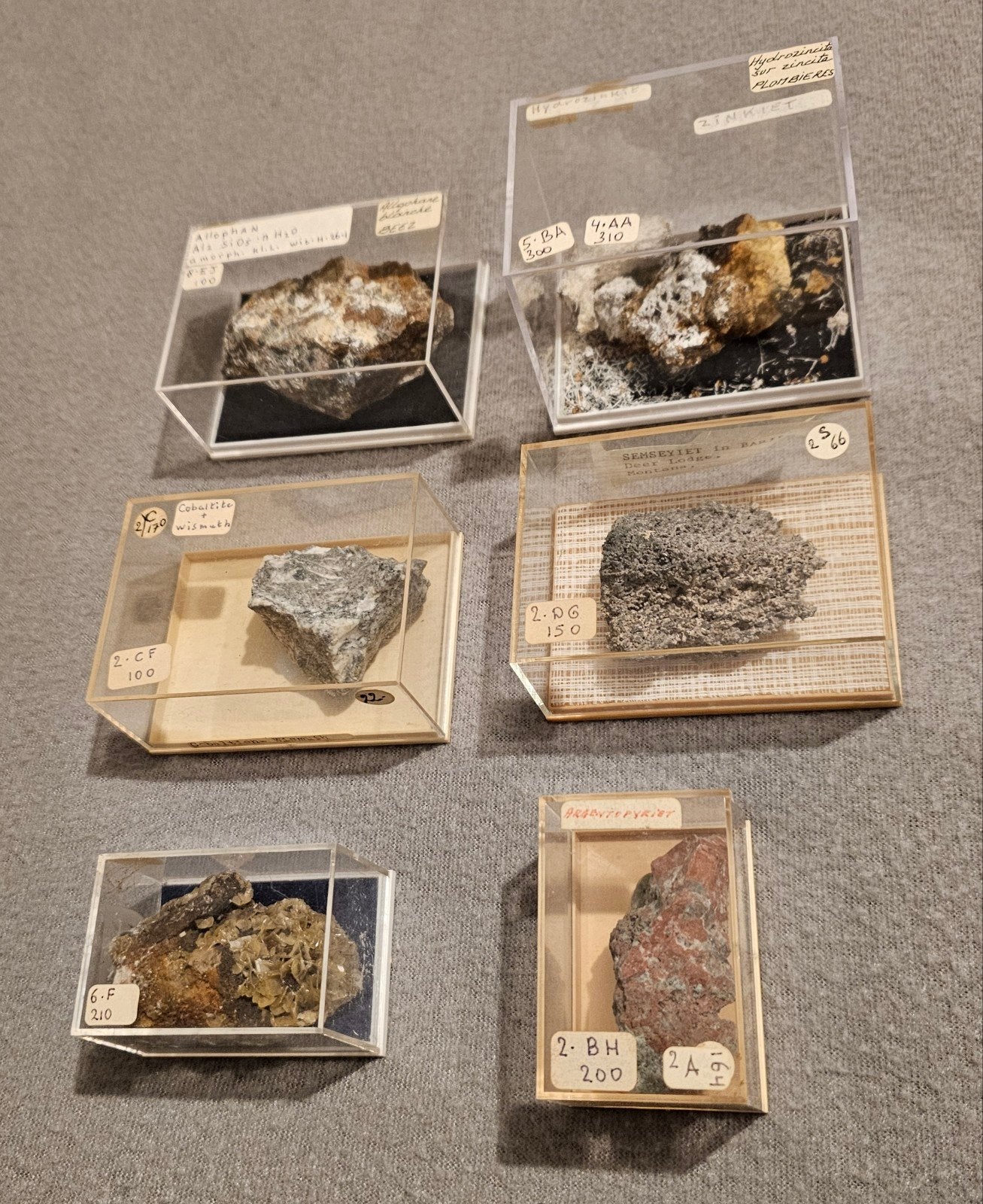 zeldzame mineralen/stenen, Verzamelen, Ophalen of Verzenden, Beeldje of Poppetje