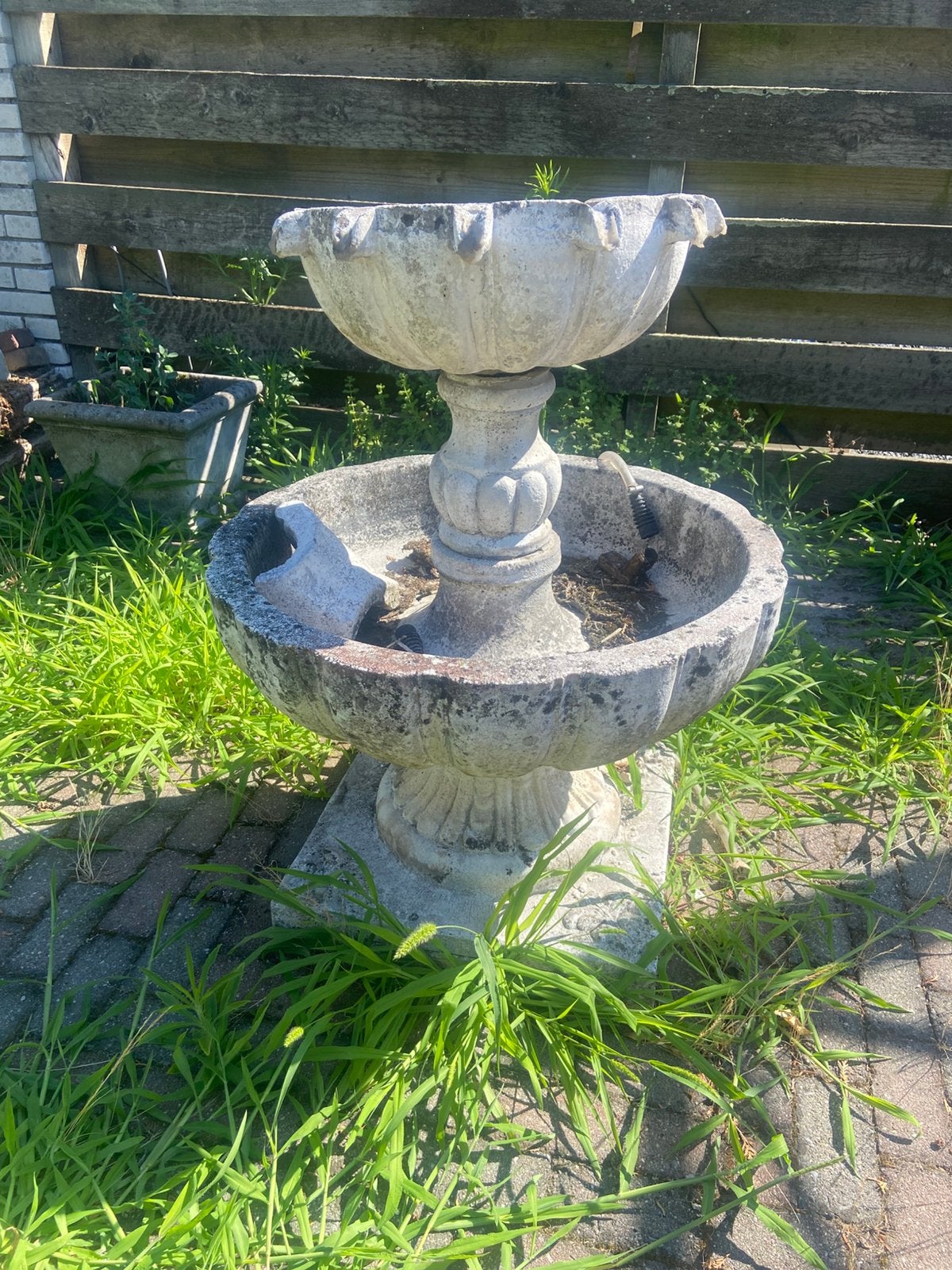 Fontein zonder pomp, Tuin en Terras, Waterpartijen en Fonteinen, Ophalen, Gebruikt, Beton, Fontein