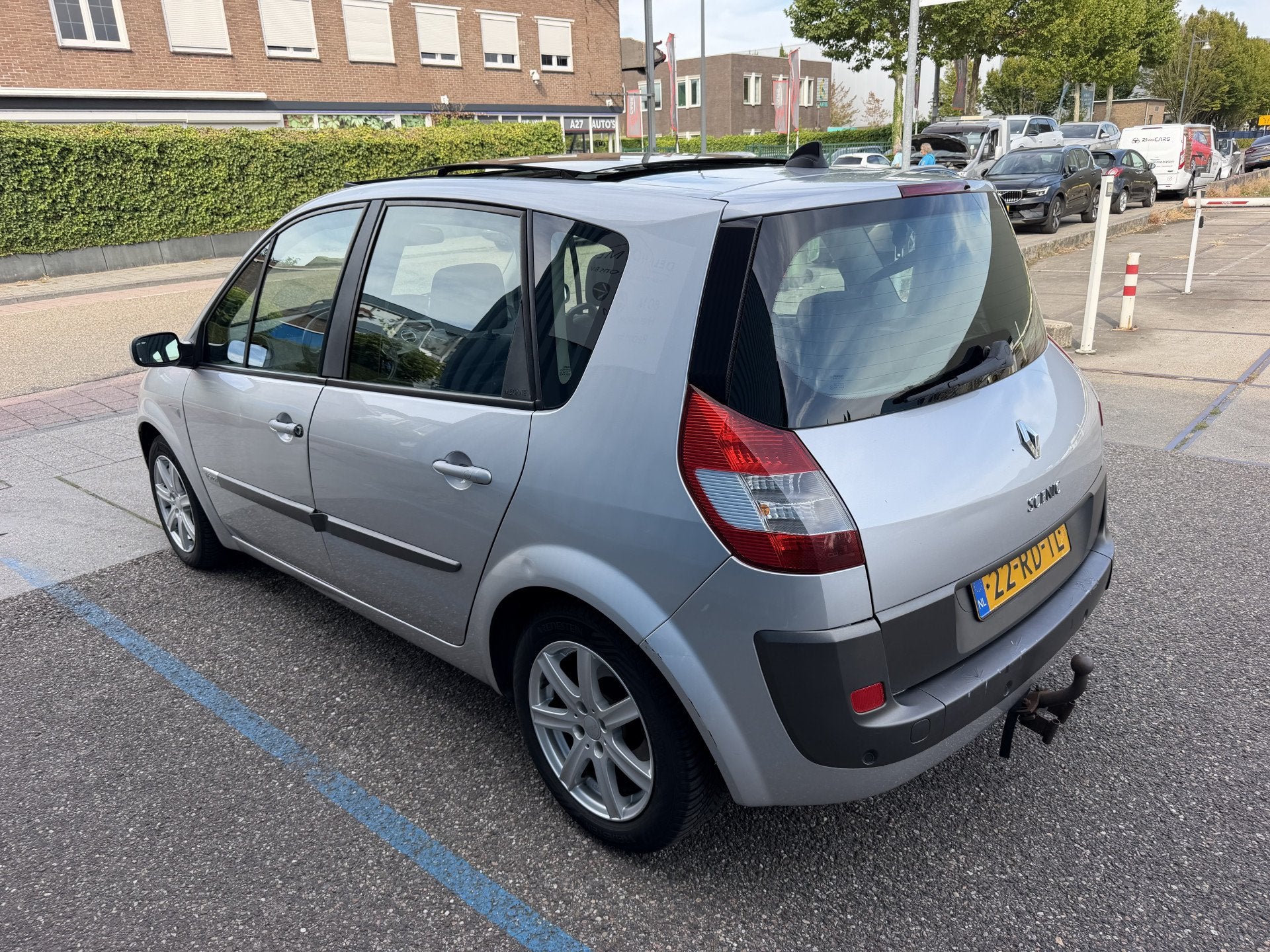 Renault Scénic 1.6-16V Privilège Luxe Inruilauto’s tegen, Auto's, 1345 kg, Stof, Gebruikt, 4 cilinders