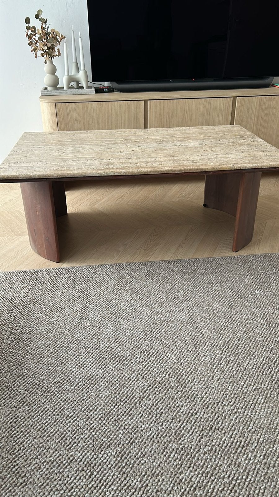 Salontafel met travertin blad en houten onderstel, Huis en Inrichting, Ophalen, Gebruikt, 100 tot 150 cm, 50 tot 100 cm