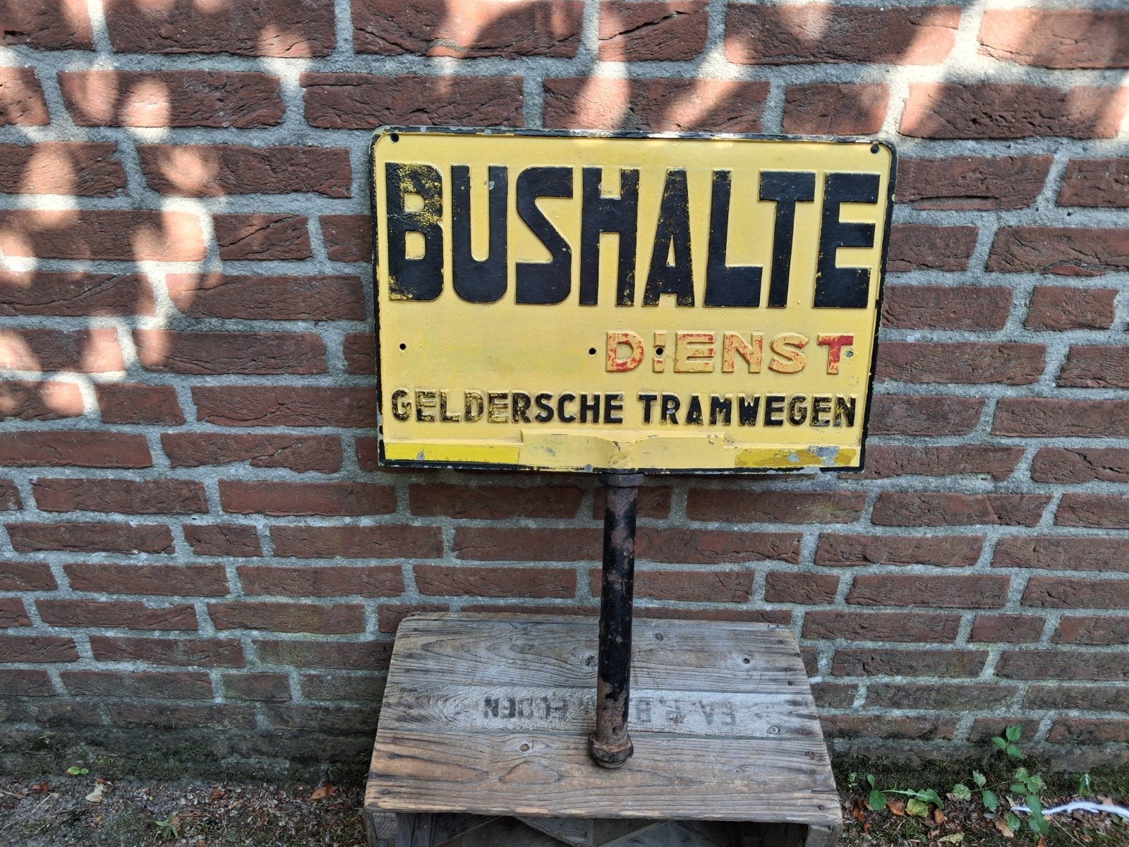 Oud bushaltebord bushalte dienst gtw Geldersche tramwegen, Verzamelen, Spoorwegen en Tramwegen, Ophalen, Gebruikt, Bus of Metro