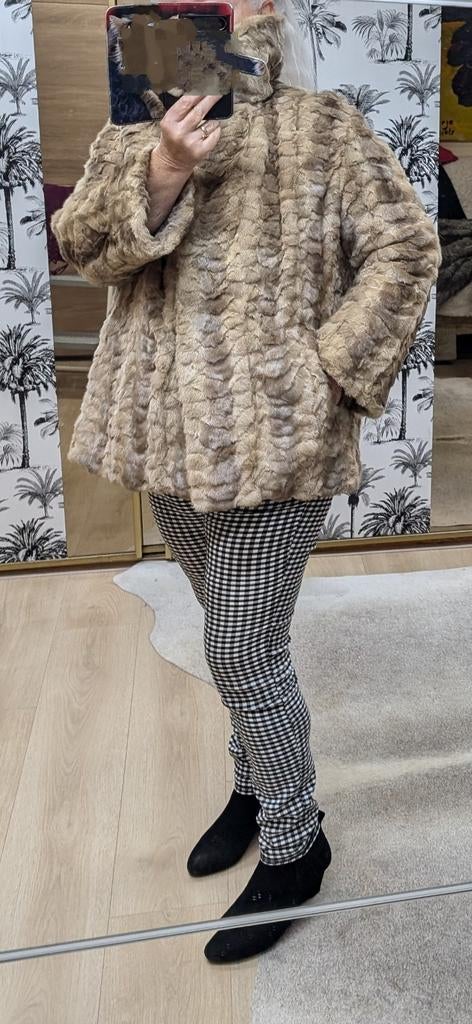 Nerts jasje, Kleding | Dames, Jassen | Winter, Zo goed als nieuw, Maat 38/40 (M), Beige, Ophalen of Verzenden