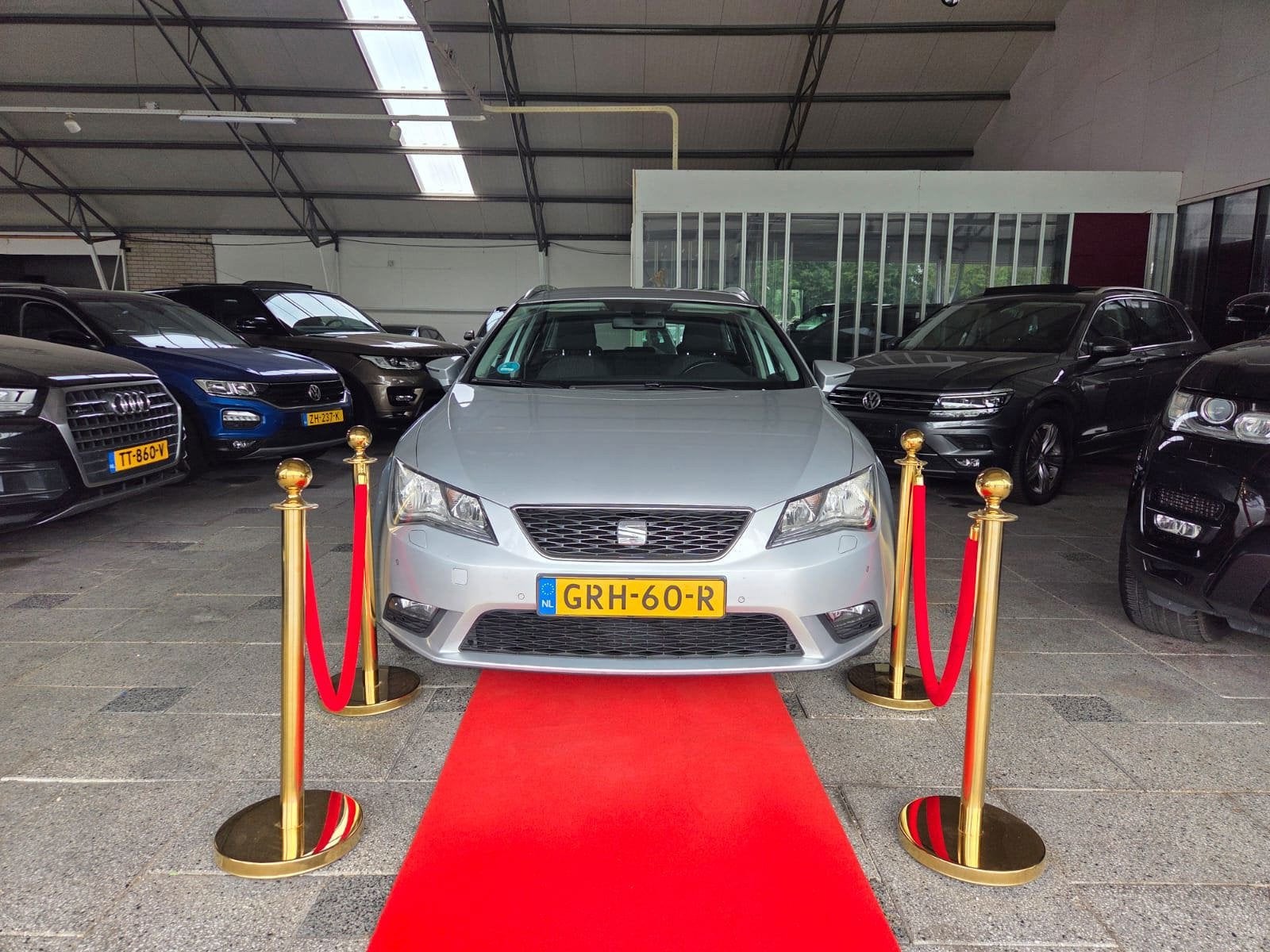 Seat LEON ST 1.2 TSI EDITION FR+ AUTOMAAT !, Auto's, Gebruikt, Euro 6, 4 cilinders, Leon