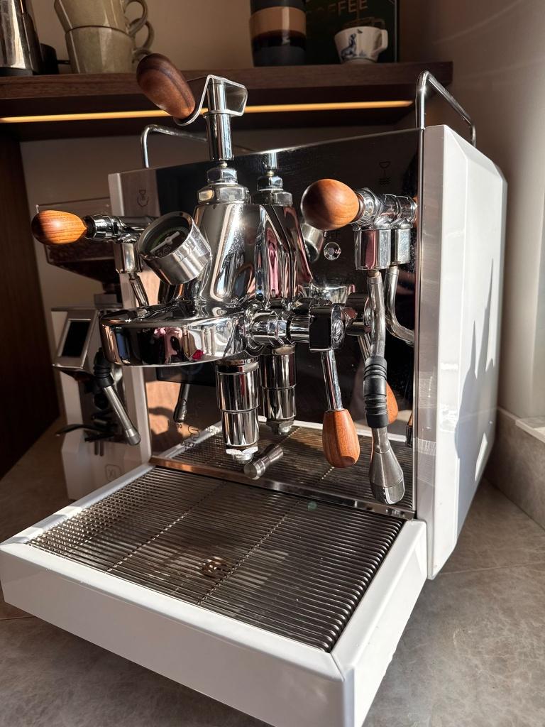 Bezzera Duo Mn wit + flow control kit, 10 kopjes of meer, Ophalen, Zo goed als nieuw, Espresso apparaat