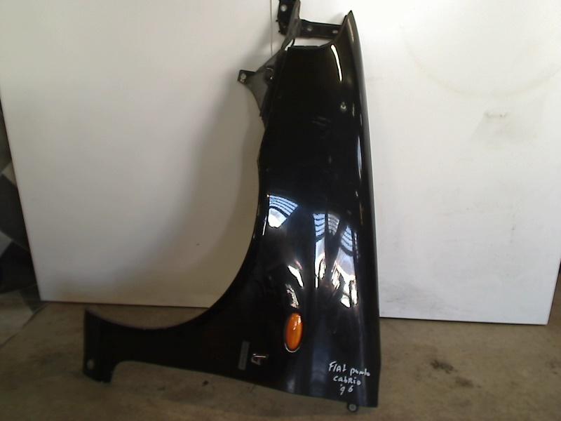Spatbord Links Voor Fiat Punto Cabriolet (176C) 1996, FCA Germany GmbH, Gebruikt, IPC D1-09 Bahnhofsplatz, Rüsselsheim am Main 65423, , Duitsland
