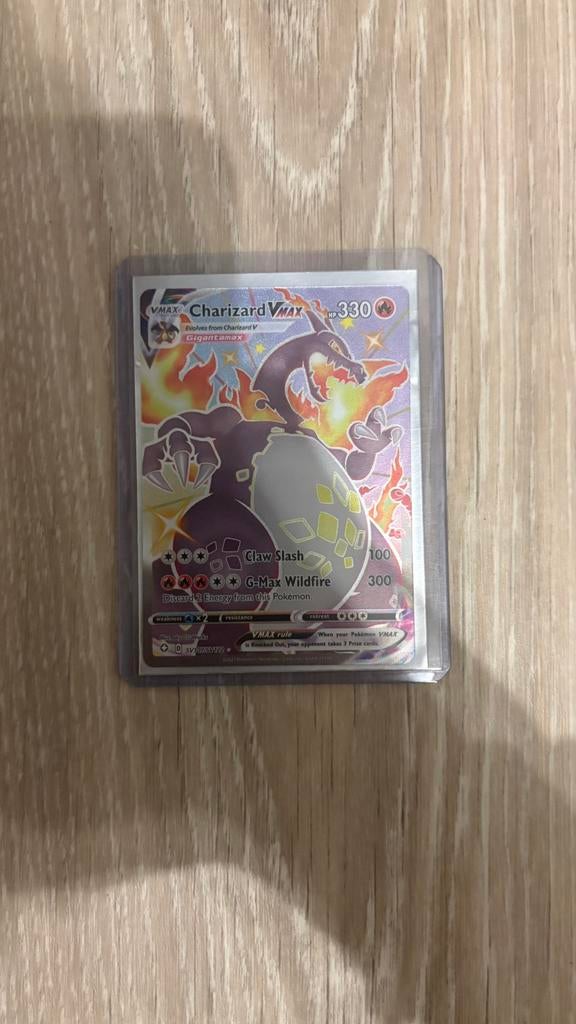 Charizard vmax 330 HP shiny, Ophalen, Zo goed als nieuw
